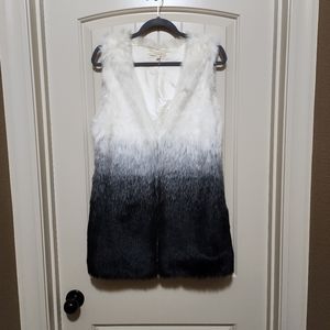 Entro faux fur vest Size S